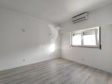 Apartamento t2 | com garagem | albufeira