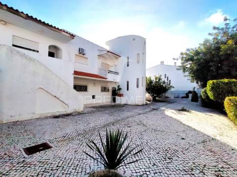Apartamento t2 | com garagem | albufeira