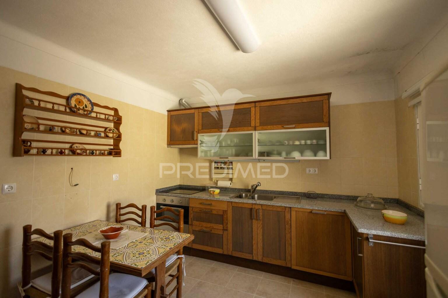Moradia t2 com quintal e garagem