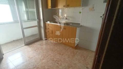 Apartamento t1 em corroios