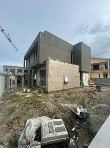 Moradia t4 em construção – santa joana, aveiro
