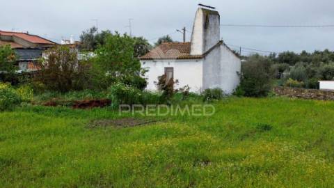 Terreno misto à venda