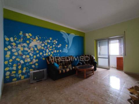 Apartamento t1 quinta de são nicolau, corroios