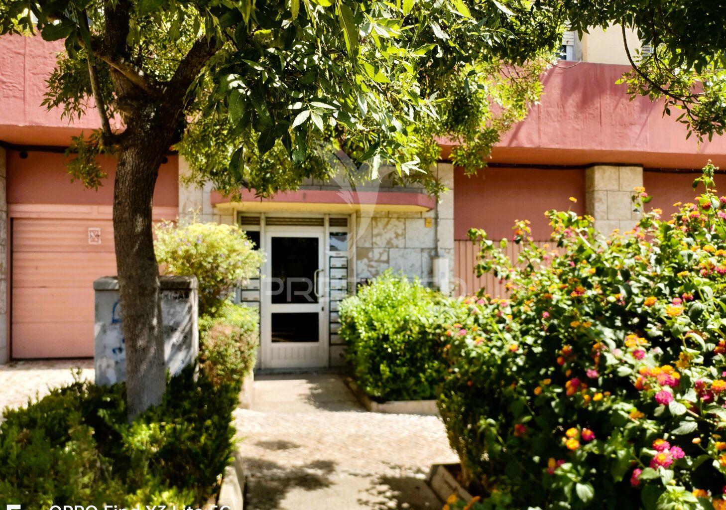 Apartamento t3 para venda em monte abraão - queluz