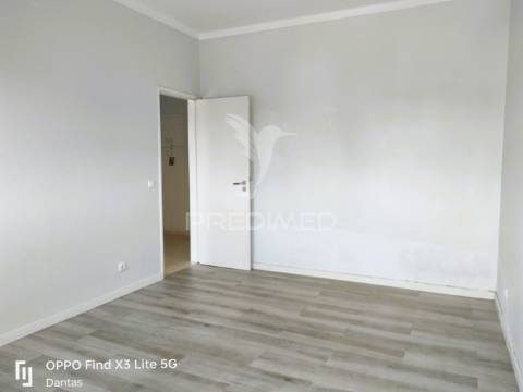 Apartamento t3 para venda em monte abraão - queluz