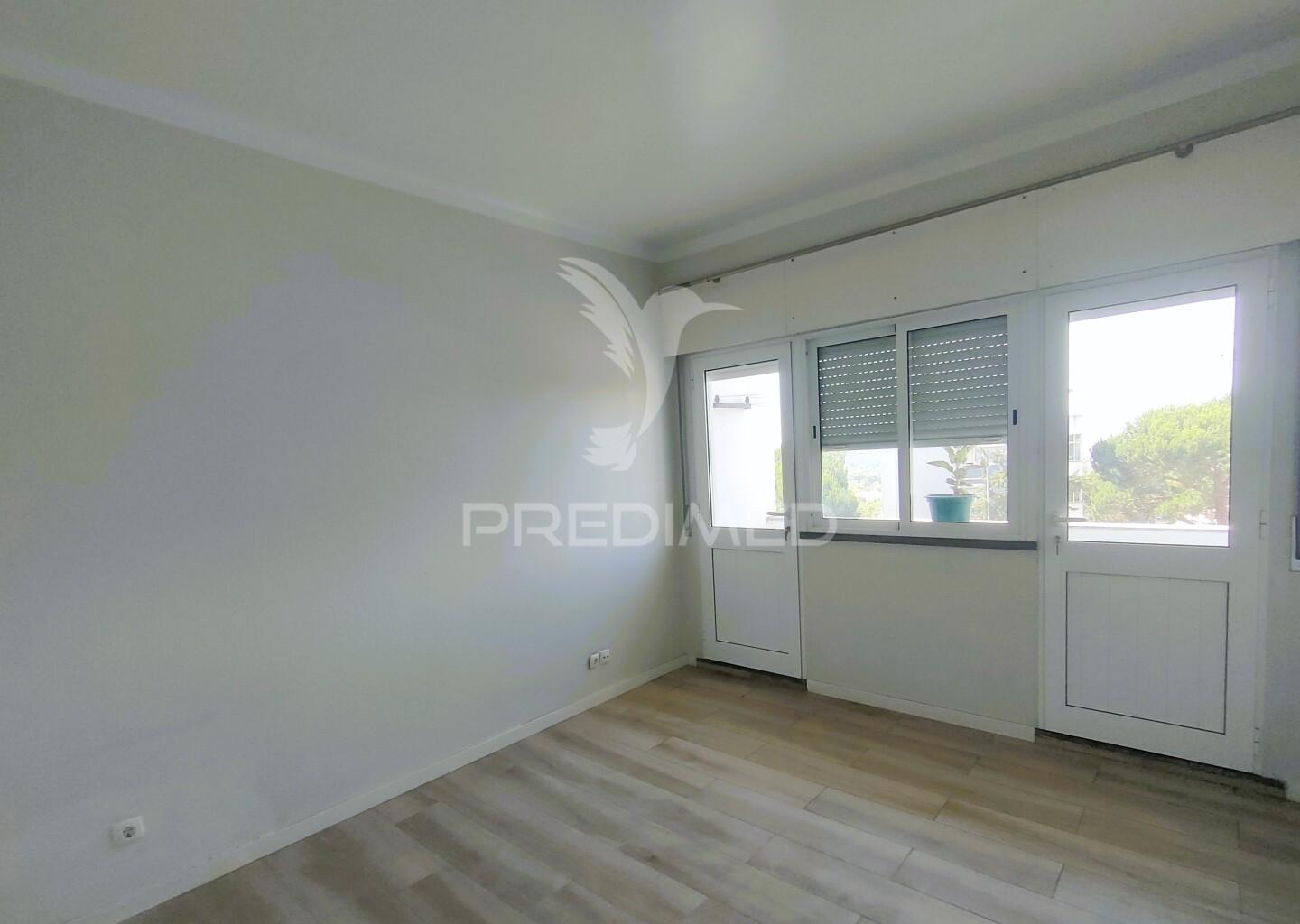 Apartamento t3 para venda em monte abraão - queluz