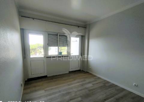 Apartamento t3 para venda em monte abraão - queluz