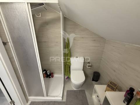 Moradia geminada t3 quinta do conde