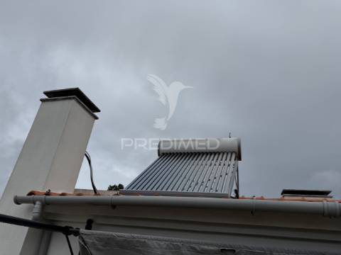Moradia geminada t3 quinta do conde