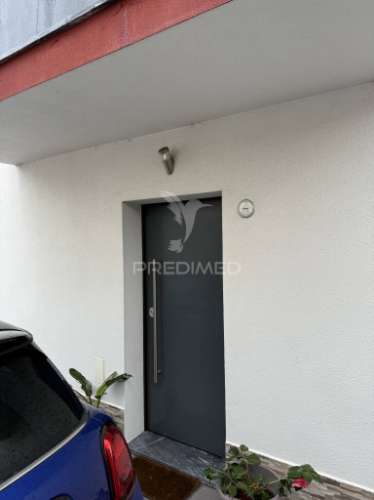 Moradia geminada t3 quinta do conde