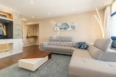Apartamento t3, para arrendamento, conforto - barreiro