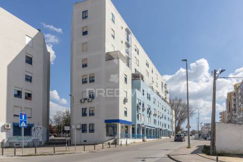Apartamento t3, para arrendamento, conforto - barreiro
