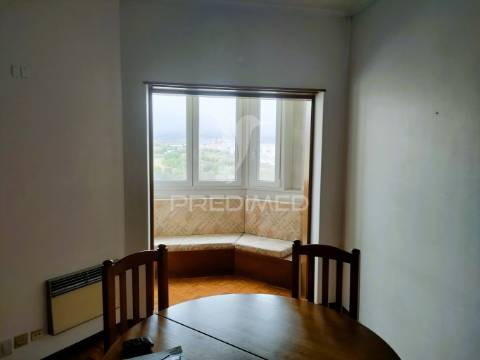 T2 lisboa - lumiar - arrendamento