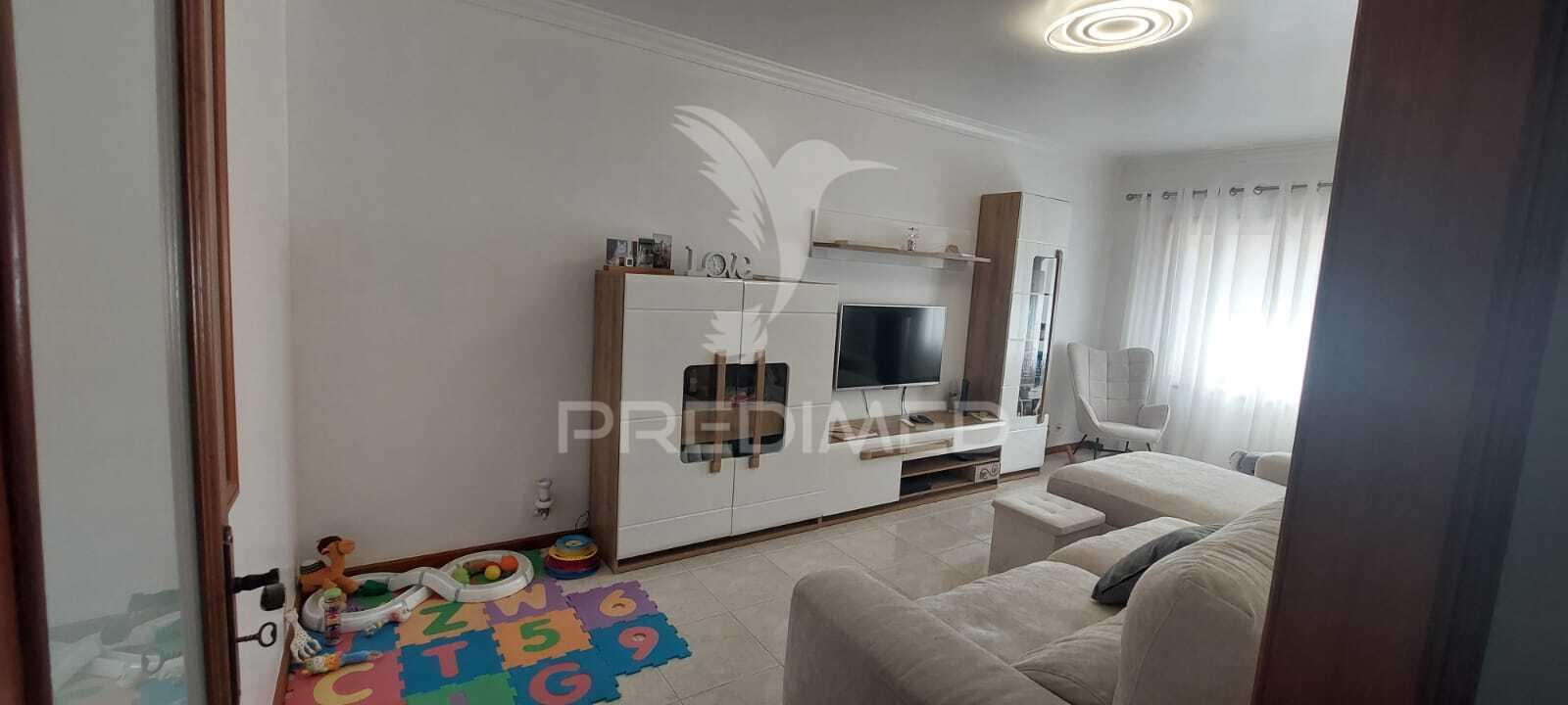 Apartamento t1+1 em vilar de andorinho