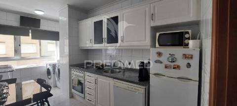 Apartamento t1+1 em vilar de andorinho