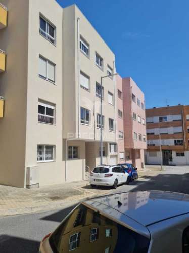 Apartamento t1+1 em vilar de andorinho