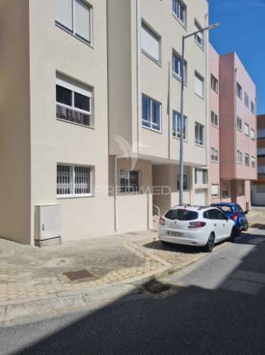 Apartamento t1+1 em vilar de andorinho