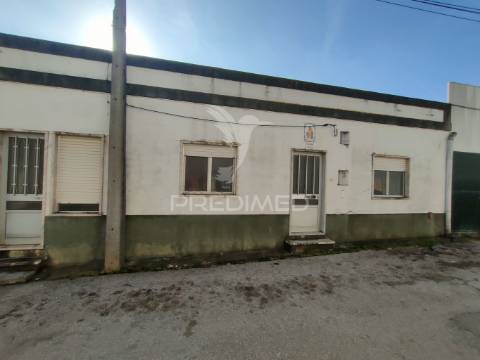 Moradia t2 - vila moreira, alcanena