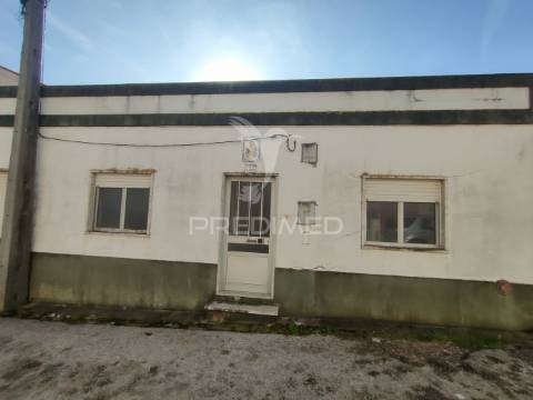 Moradia t2 - vila moreira, alcanena