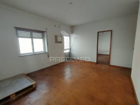Moradia t2 - vila moreira, alcanena