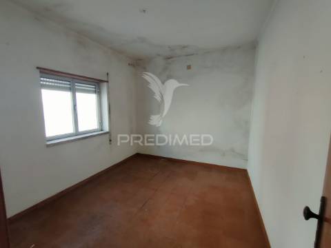 Moradia t2 - vila moreira, alcanena