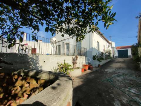 Moradia t4 - vila moreira, alcanena
