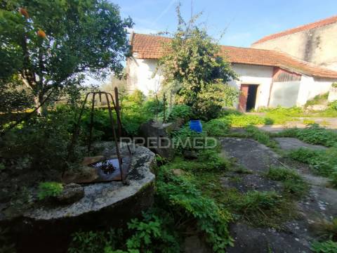 Moradia t4 - vila moreira, alcanena