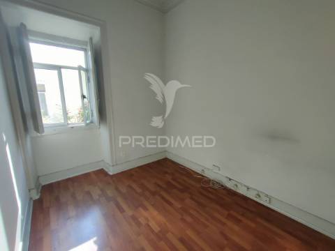Moradia t4 - vila moreira, alcanena