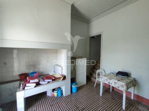 Moradia t4 - vila moreira, alcanena