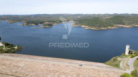 Moradia antiga t3 com logradouro em santa clara-a-velha