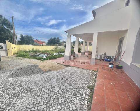Moradia isolada t6 com piscina | lagoinha - palmela