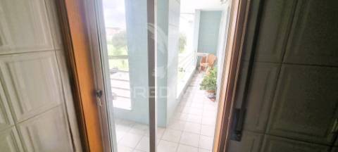 T4 duplex excelente localização canelas
