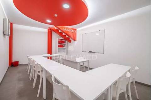 Escritório com 2 pisos no centro do funchal