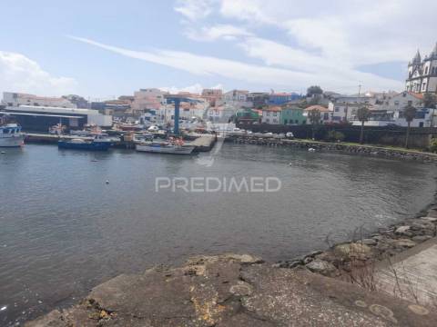 Oportunidade única em são mateus – prédio frente-mar com vista deslumbrante!