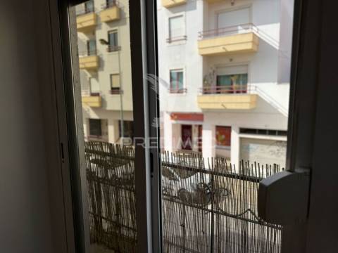 T2 luminoso a 10 minutos de lisboa