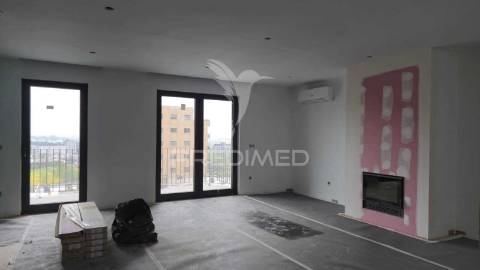 Encontre o seu espaço...fantástico apartamento novo,