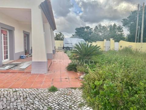 Moradia isolada t6 com piscina | lagoinha - palmela