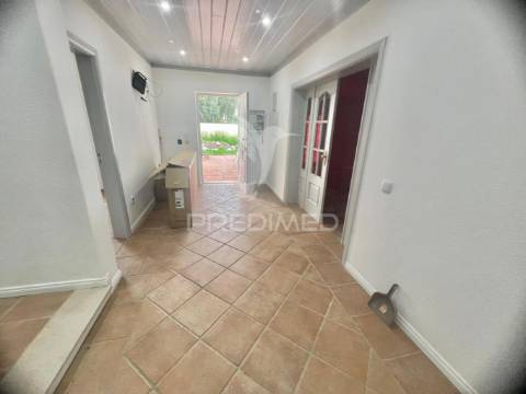 Moradia isolada t6 com piscina | lagoinha - palmela
