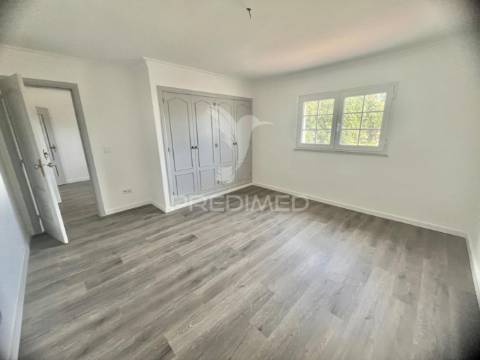 Moradia isolada t6 com piscina | lagoinha - palmela