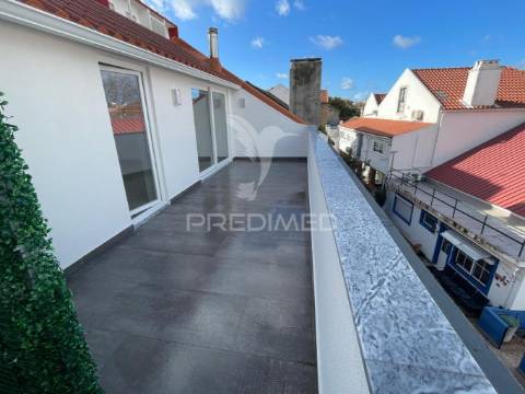 Moradia t3 triplex totalmente remodelada no centro barreiro
