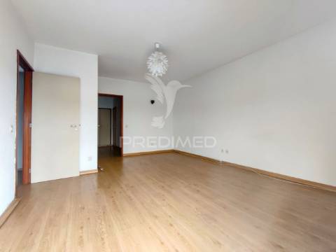 Apartamento t2+1 com garagem box em rio tinto