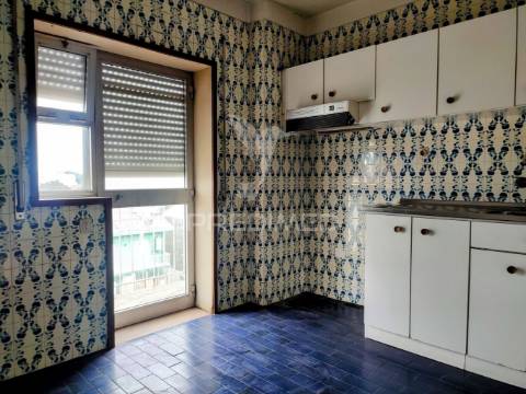 Apartamento t2+1 com garagem box em rio tinto