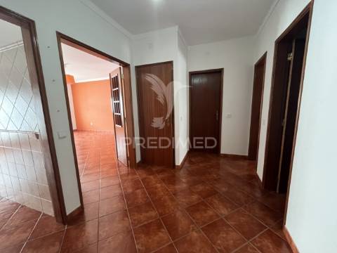 Apartamento t2 – ferreira do alentejo.