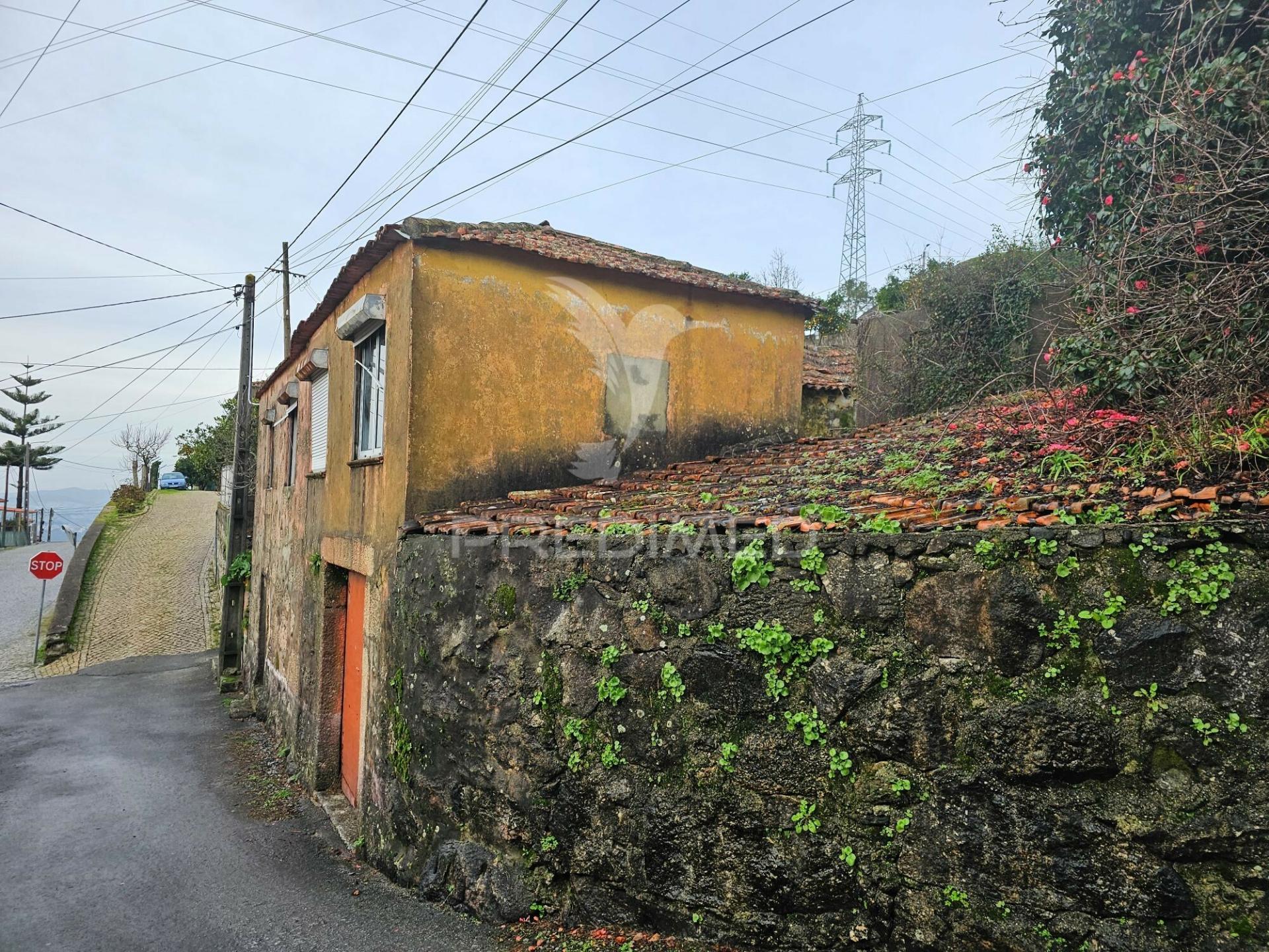 Moradia com terreno