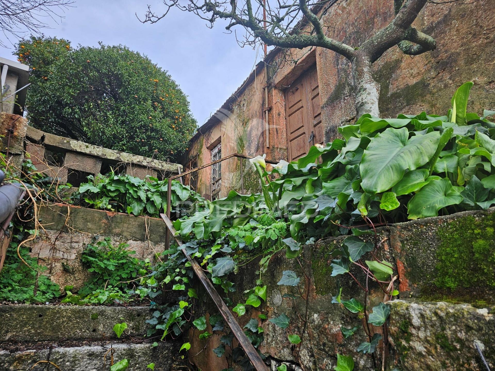 Moradia com terreno