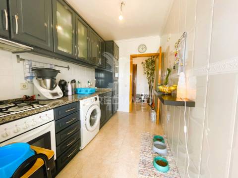 Apartamento t1+1 em nogueira da maia