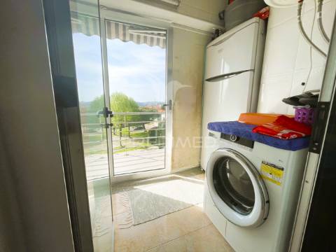 Apartamento t1+1 em nogueira da maia