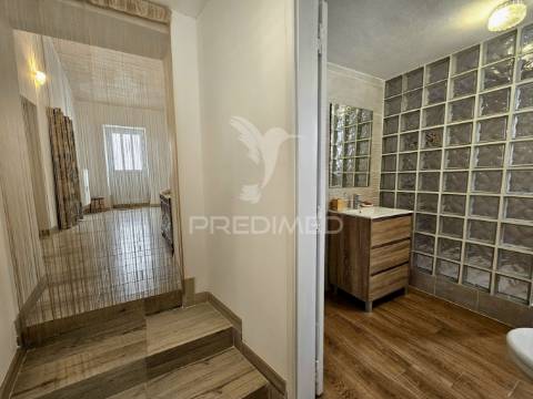 Moradia t4 com quintal em garvão, ourique