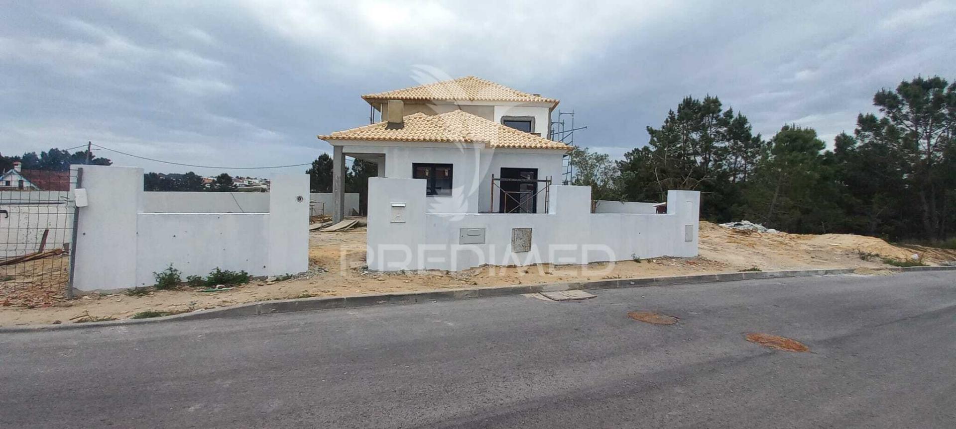 Moradia t4 isolada à venda no pinhal general fernão ferro