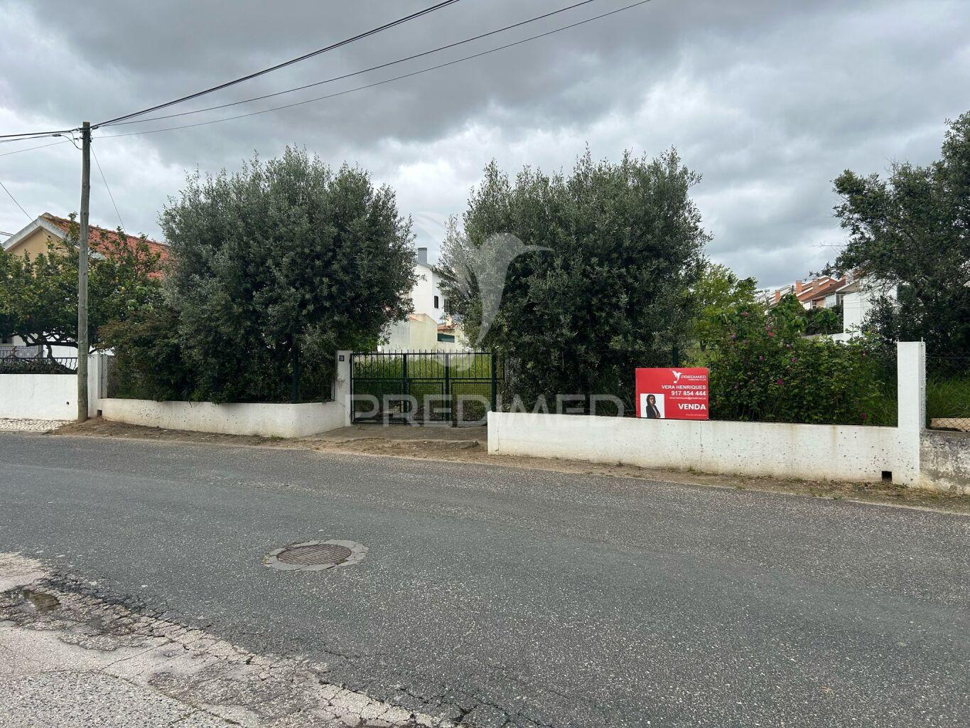 Terreno urbano de 1928m2 nos casais novos (alenquer)